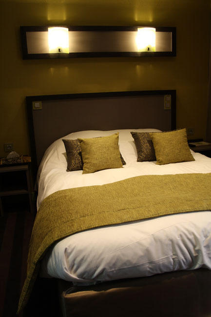 Hotel O Prestige Baugé Habitación foto